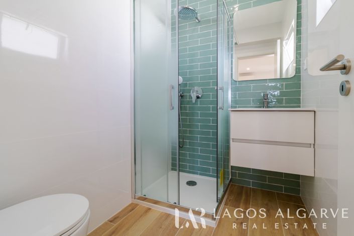 Image No.17-3 Bed Apartment for sale