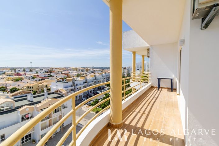 Image No.26-3 Bed Apartment for sale