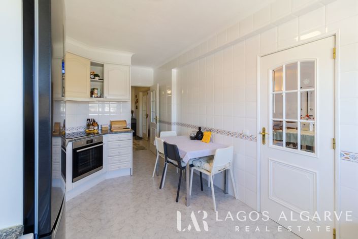 Image No.18-2 Bed Apartment for sale