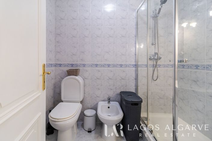 Image No.26-2 Bed Apartment for sale