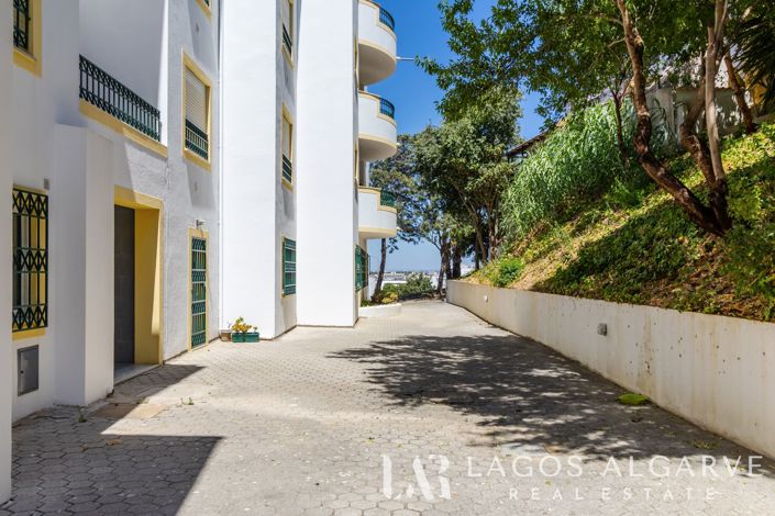 Image No.29-2 Bed Apartment for sale