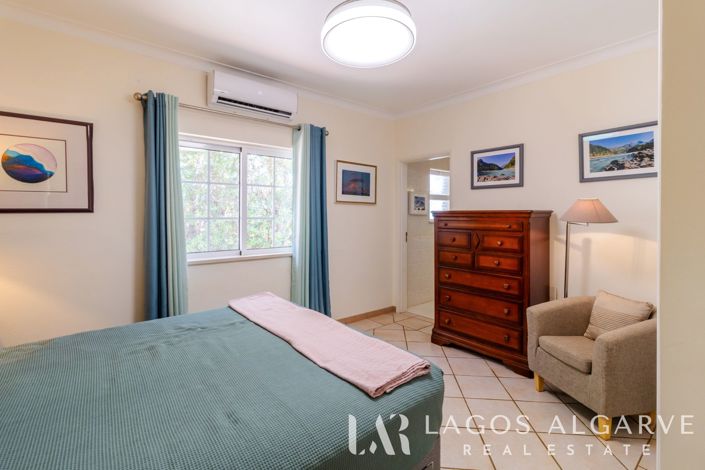 Image No.30-4 Bed Villa for sale