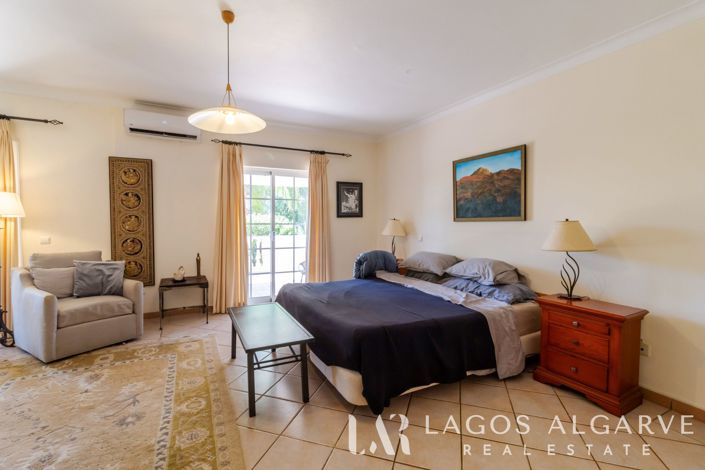 Image No.32-4 Bed Villa for sale