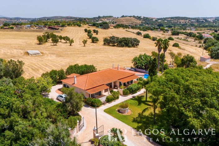 Image No.37-4 Bed Villa for sale