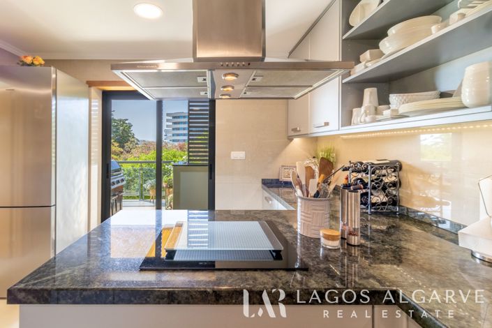 Image No.20-3 Bed Apartment for sale