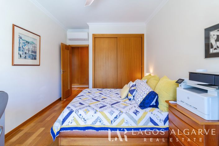 Image No.31-3 Bed Apartment for sale