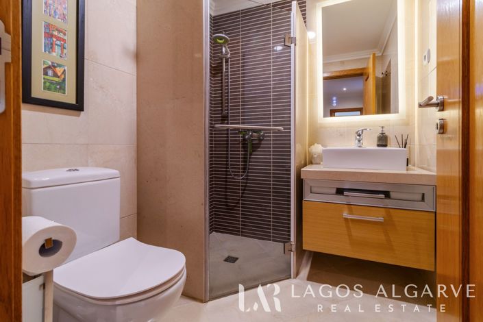 Image No.32-3 Bed Apartment for sale