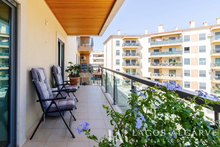 Image No.36-3 Bed Apartment for sale