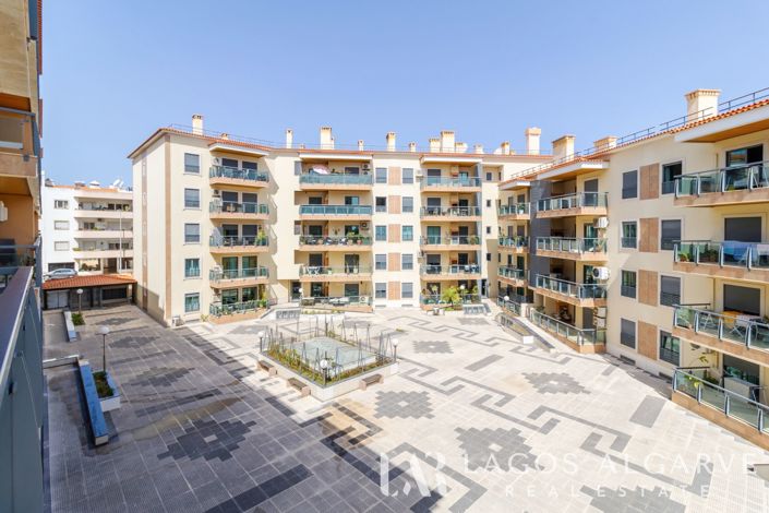 Image No.37-3 Bed Apartment for sale