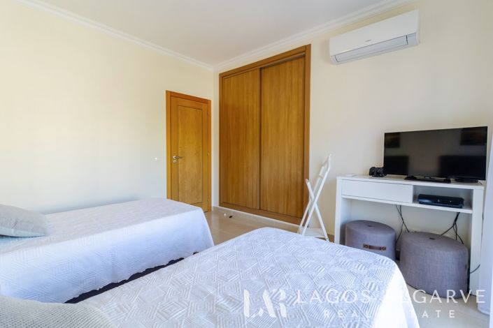 Image No.21-2 Bed Apartment for sale