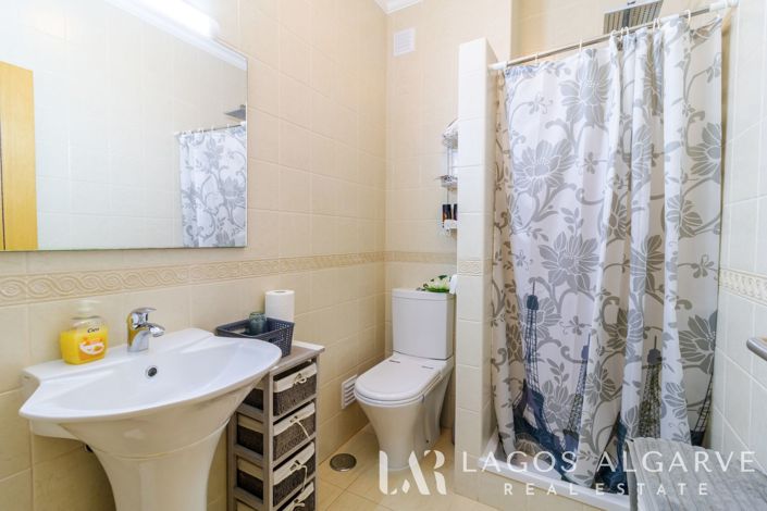 Image No.22-2 Bed Apartment for sale