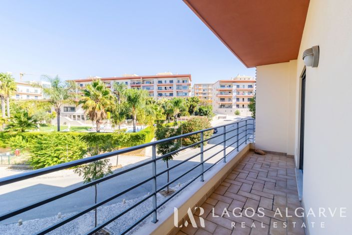 Image No.23-2 Bed Apartment for sale