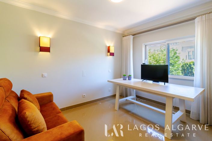 Image No.25-4 Bed Villa for sale