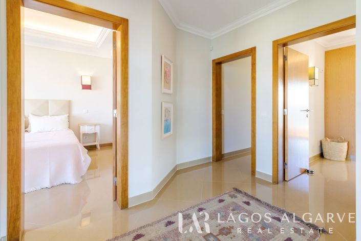Image No.29-4 Bed Villa for sale