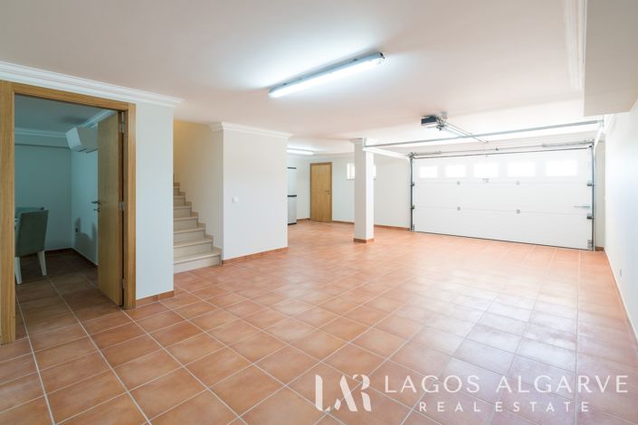 Image No.48-4 Bed Villa for sale
