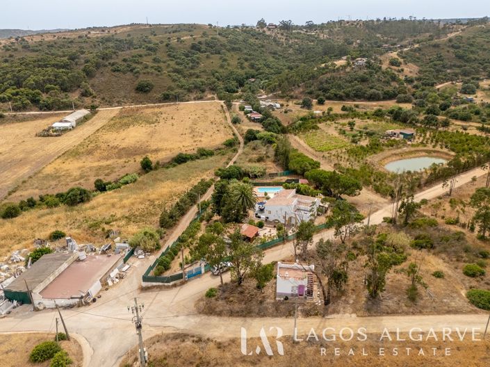 Image No.47-4 Bed Villa for sale