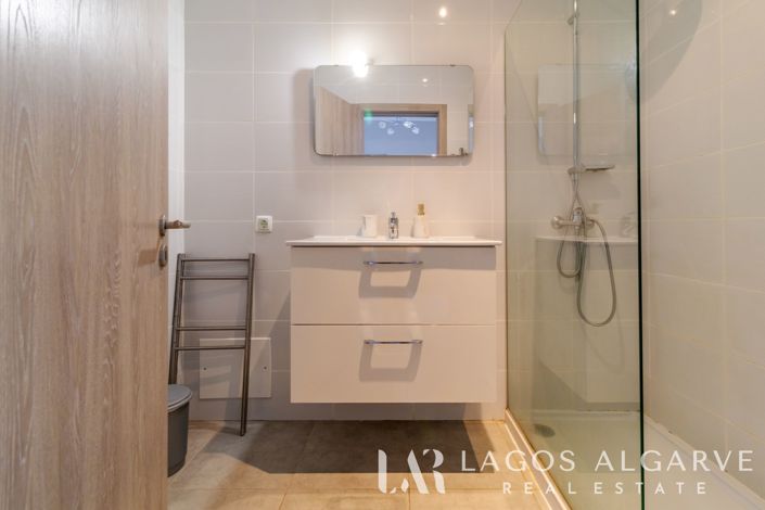 Image No.11-Appartement de 2 chambres à vendre à Lagos