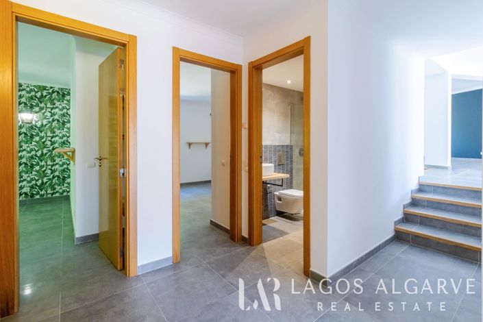Image No.23-4 Bed Villa for sale