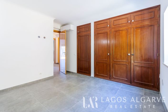Image No.26-4 Bed Villa for sale