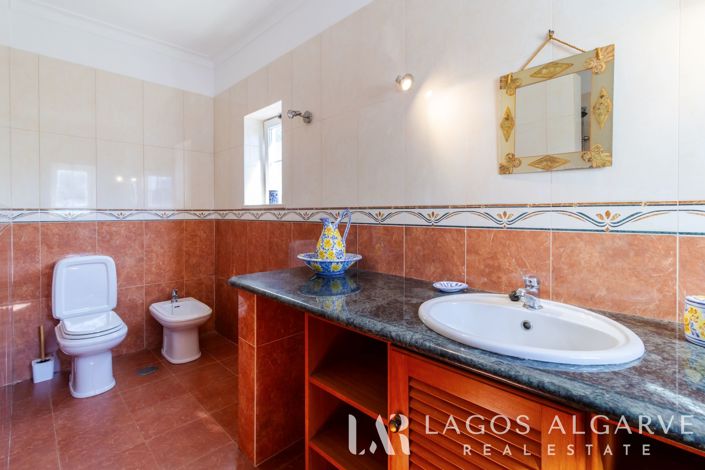 Image No.26-3 Bed Villa for sale