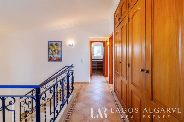 Image No.27-3 Bed Villa for sale