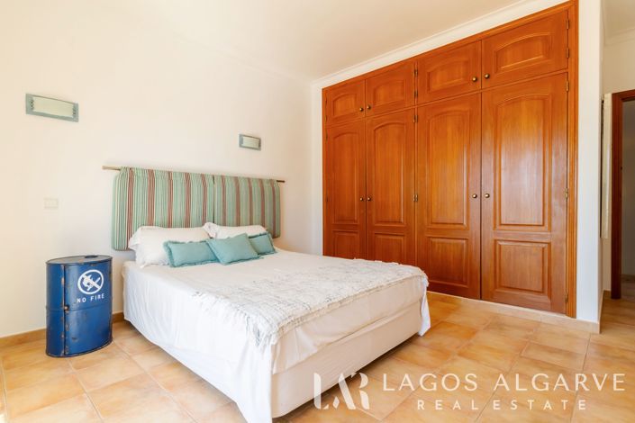 Image No.33-3 Bed Villa for sale