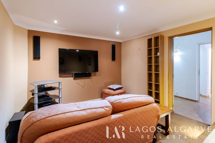 Image No.50-3 Bed Villa for sale