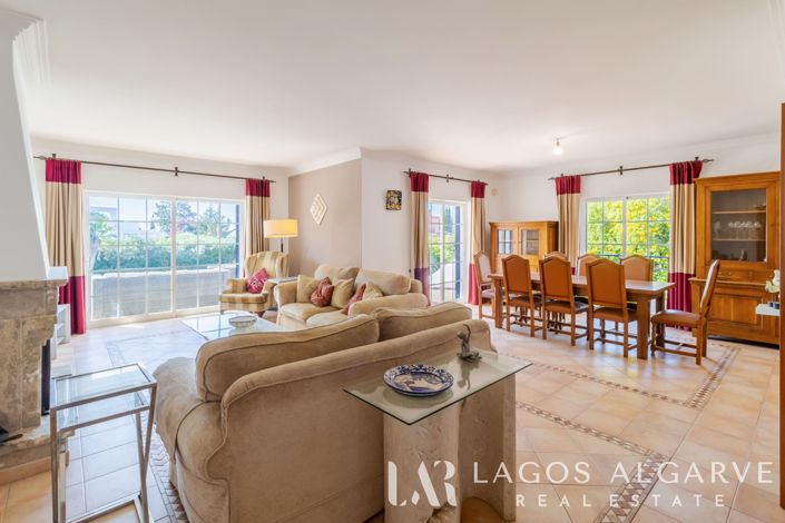 Image No.7-3 Bed Villa for sale
