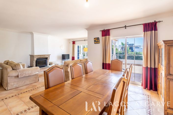 Image No.9-3 Bed Villa for sale