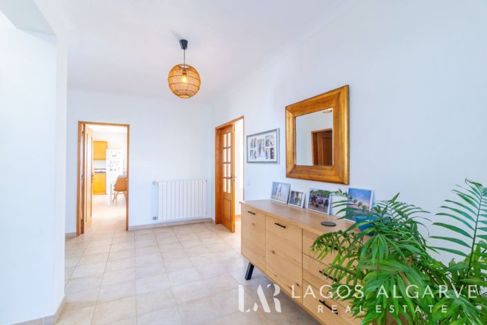 Image No.2-3 Bed Villa for sale