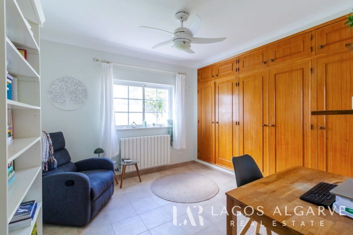 Image No.20-3 Bed Villa for sale