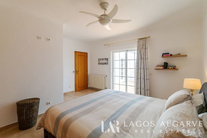 Image No.28-3 Bed Villa for sale