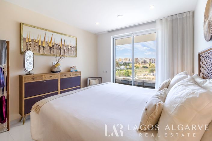 Image No.28-4 Bed Apartment for sale