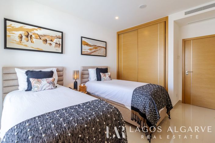 Image No.37-4 Bed Apartment for sale