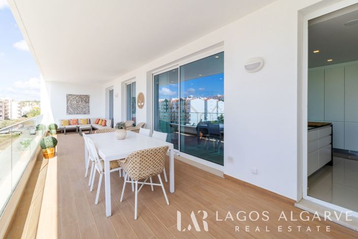 Image No.8-4 Bed Apartment for sale