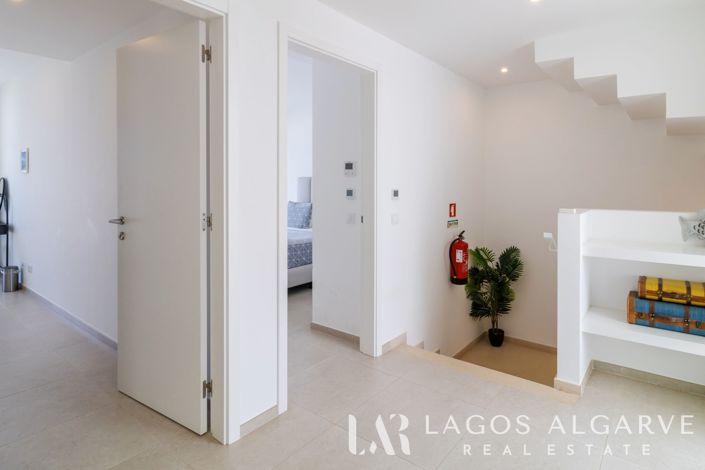 Image No.40-3 Bed Townhouse for sale