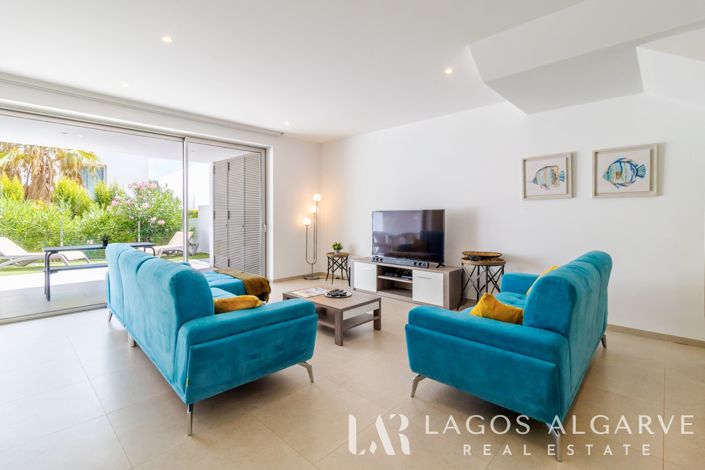 Image No.5-3 Bed Townhouse for sale