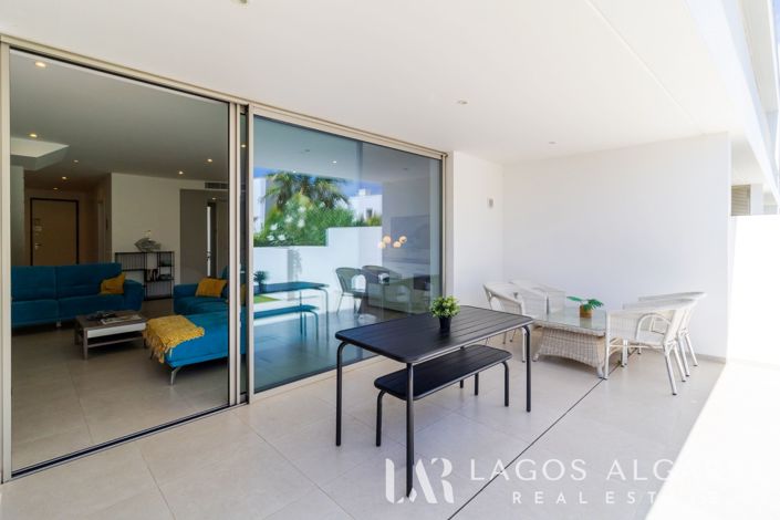 Image No.8-3 Bed Townhouse for sale