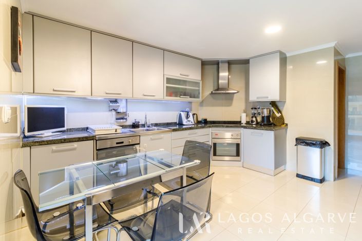 Image No.10-3 Bed Apartment for sale