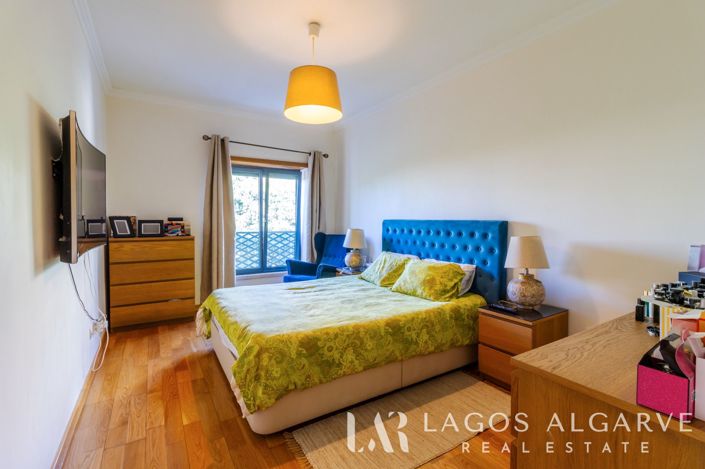 Image No.15-3 Bed Apartment for sale