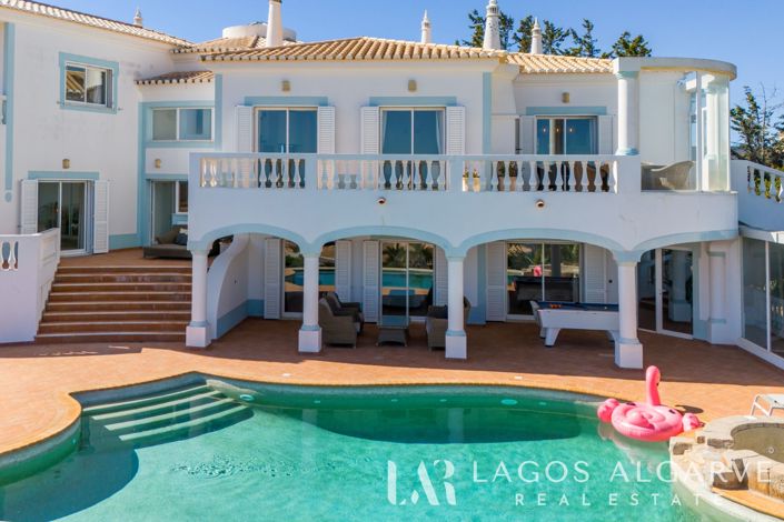 Image No.3-4 Bed Villa for sale
