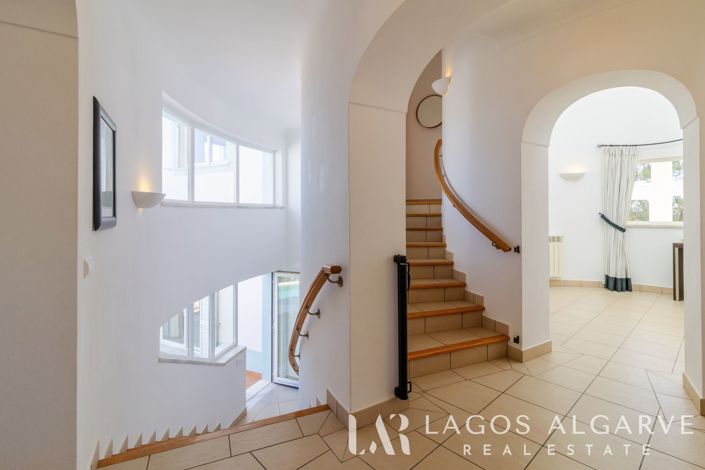 Image No.42-4 Bed Villa for sale