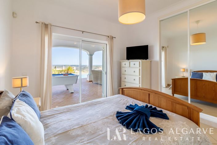 Image No.55-4 Bed Villa for sale