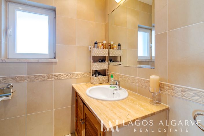 Image No.57-4 Bed Villa for sale