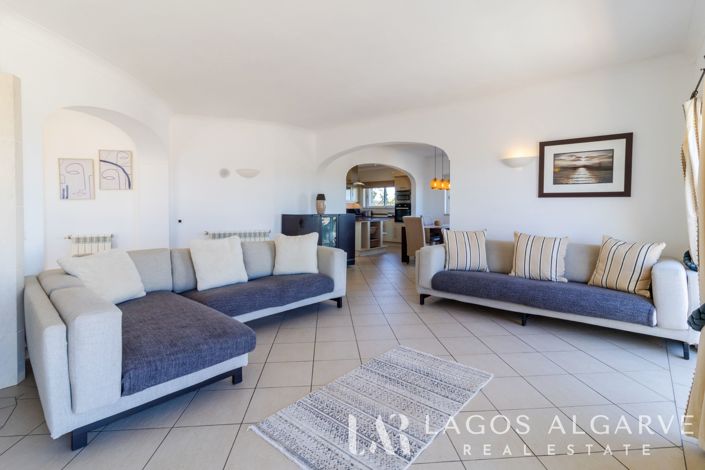 Image No.9-4 Bed Villa for sale