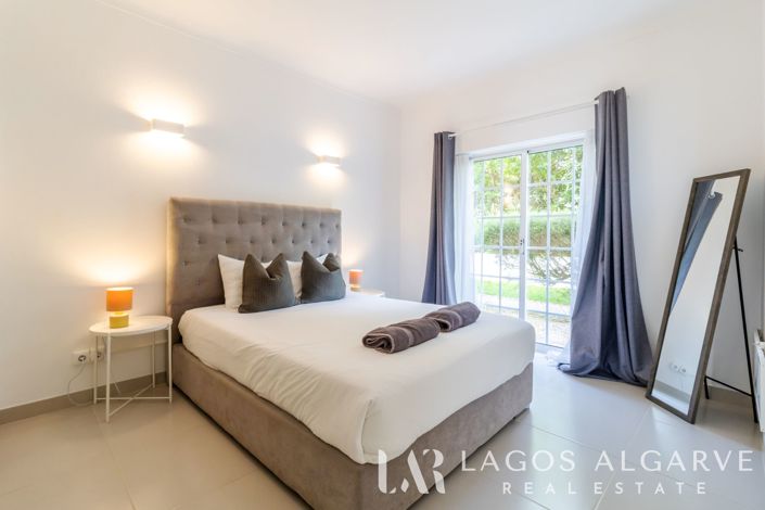 Image No.18-2 Bed Apartment for sale