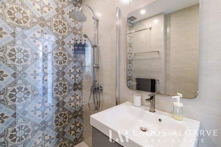 Image No.21-2 Bed Apartment for sale