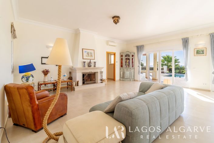Image No.11-4 Bed Villa for sale