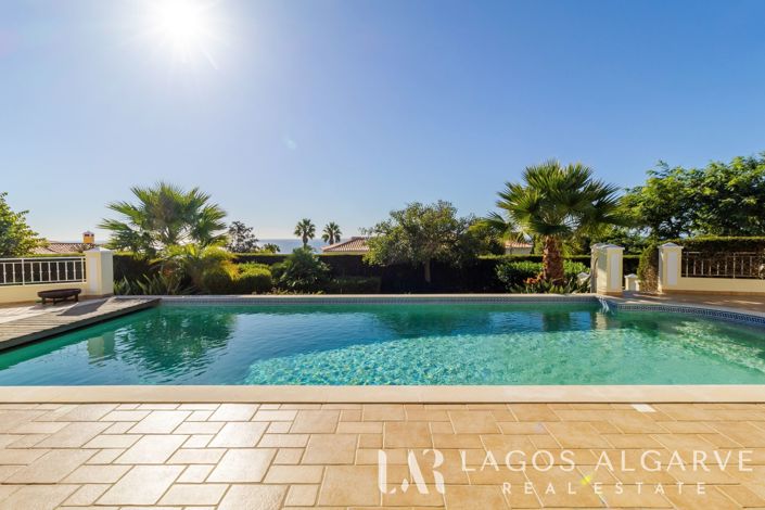 Image No.3-4 Bed Villa for sale