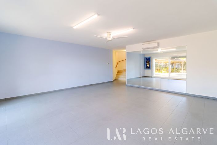 Image No.41-4 Bed Villa for sale